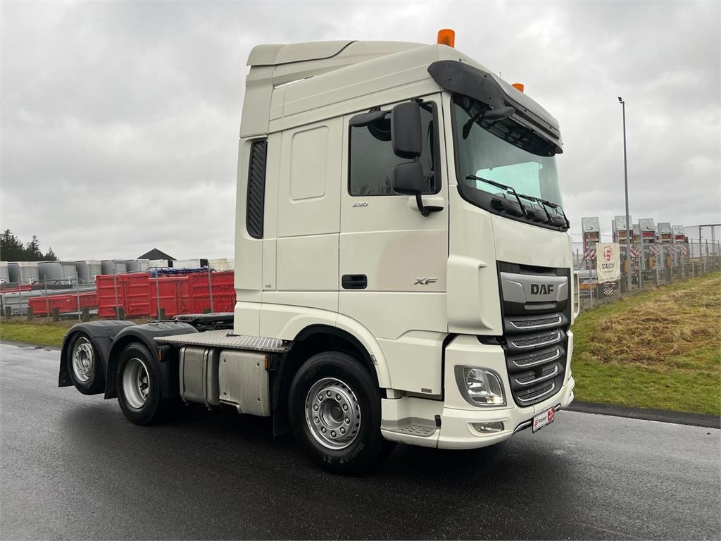 DAF XF 530 6x2 FTR - Çekici: fotoğraf 1 DAF XF 530 6x2 FTR - Çekici: fotoğraf 1