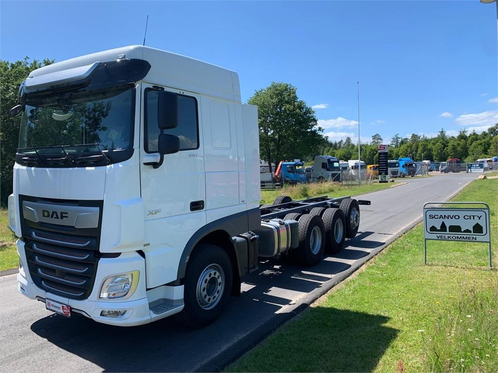 DAF XF 430 FAW 8x4*4 Tridem - Hidrolift kamyon: fotoğraf 2 DAF XF 430 FAW 8x4*4 Tridem - Hidrolift kamyon: fotoğraf 2