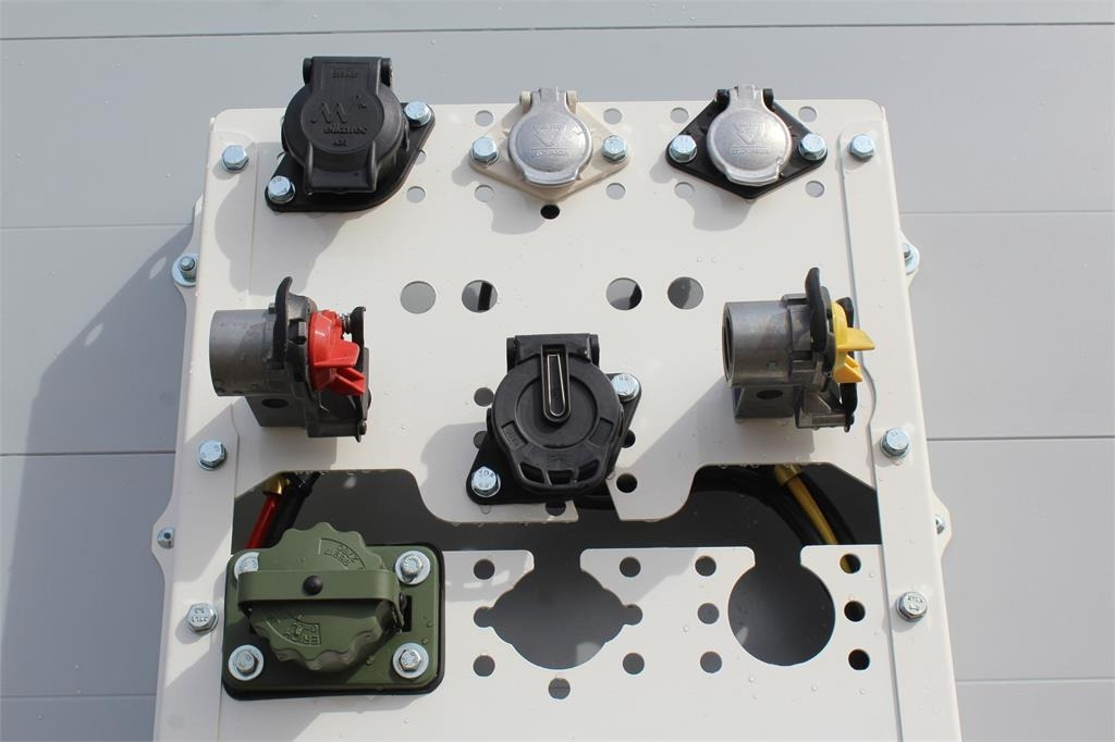 Tenteli dorse Hangler 12,5 mtr 2 akslet city lift - 30 pallers: fotoğraf 15 Tenteli dorse Hangler 12,5 mtr 2 akslet city lift - 30 pallers: fotoğraf 15