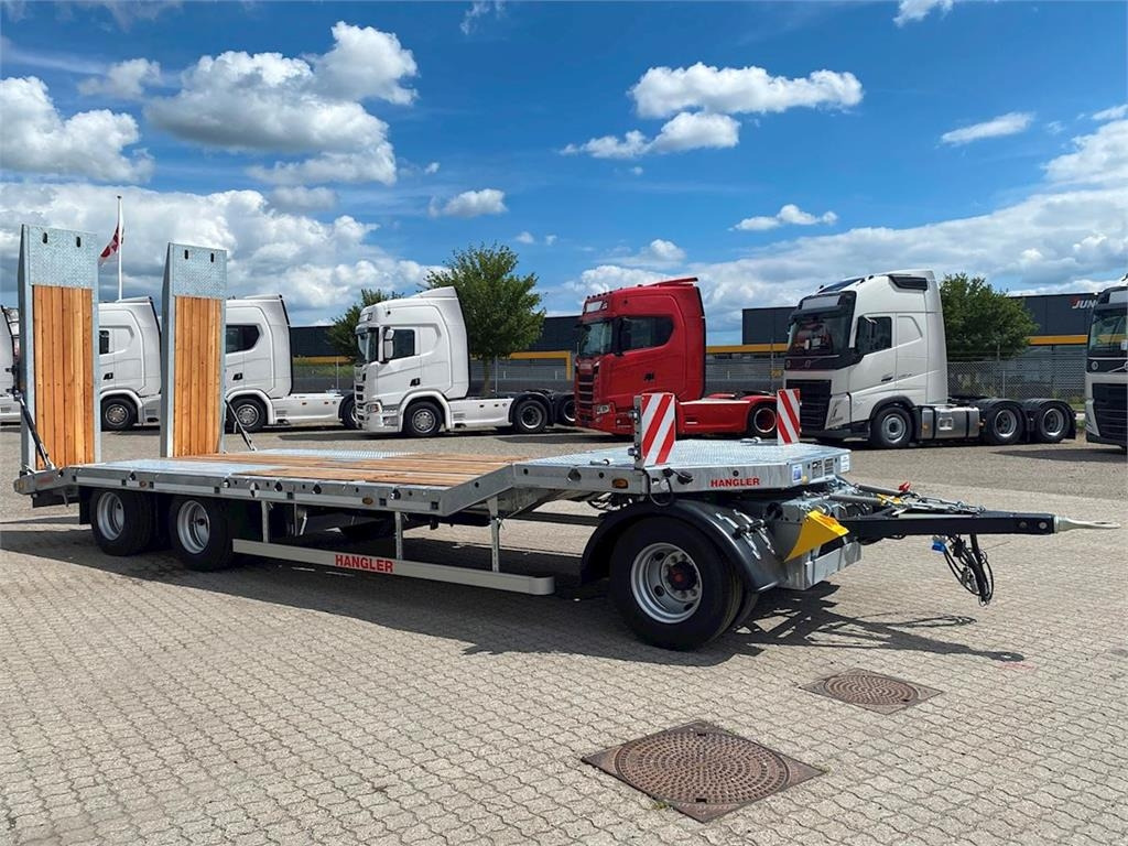 Hangler DTS 300 3 akslet med ramper - Alçak çerçeveli platform römork: fotoğraf 2 Hangler DTS 300 3 akslet med ramper - Alçak çerçeveli platform römork: fotoğraf 2