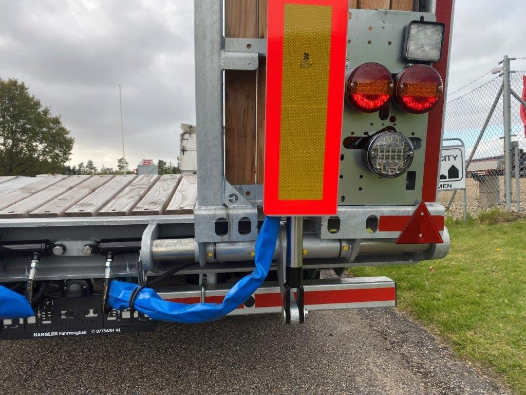 Hangler DTS-H 300 3 akslet hænger med ramper - Alçak çerçeveli platform römork: fotoğraf 5 Hangler DTS-H 300 3 akslet hænger med ramper - Alçak çerçeveli platform römork: fotoğraf 5