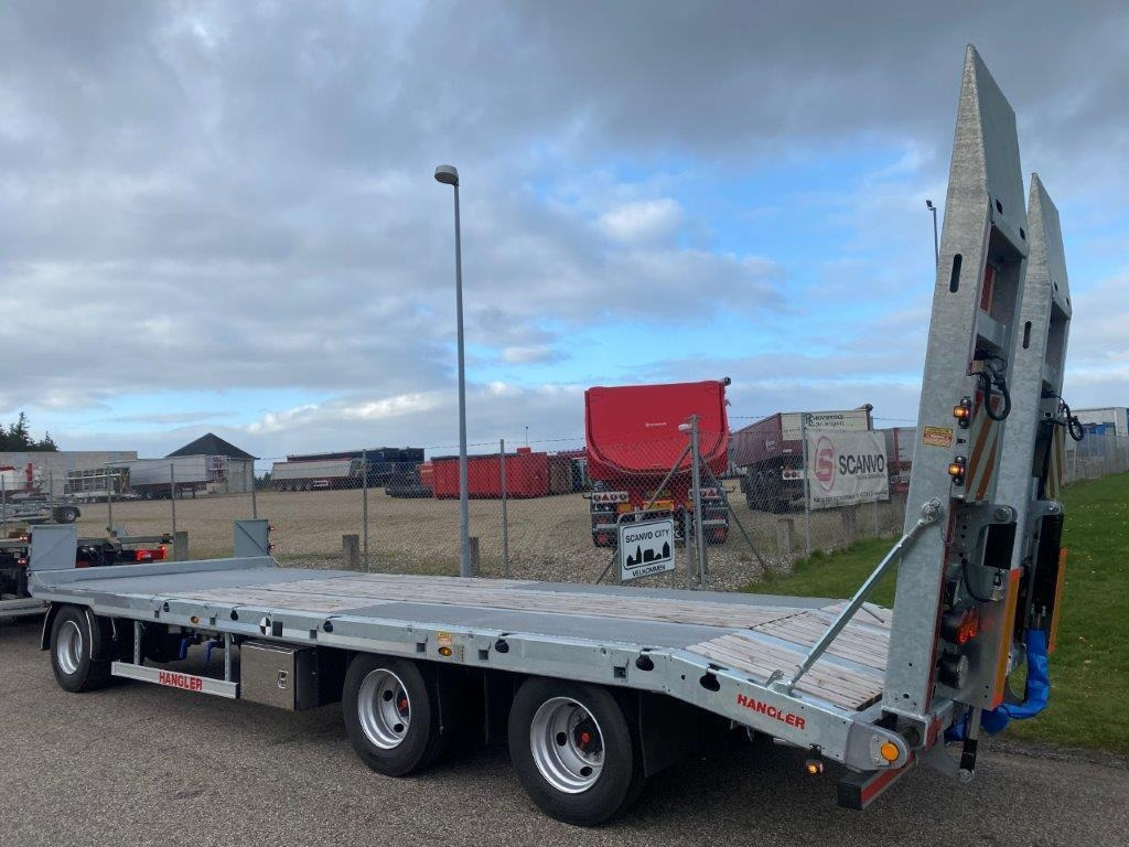 Hangler DTS-H 300 P 3 akslet med ramper - Alçak çerçeveli platform römork: fotoğraf 3 Hangler DTS-H 300 P 3 akslet med ramper - Alçak çerçeveli platform römork: fotoğraf 3