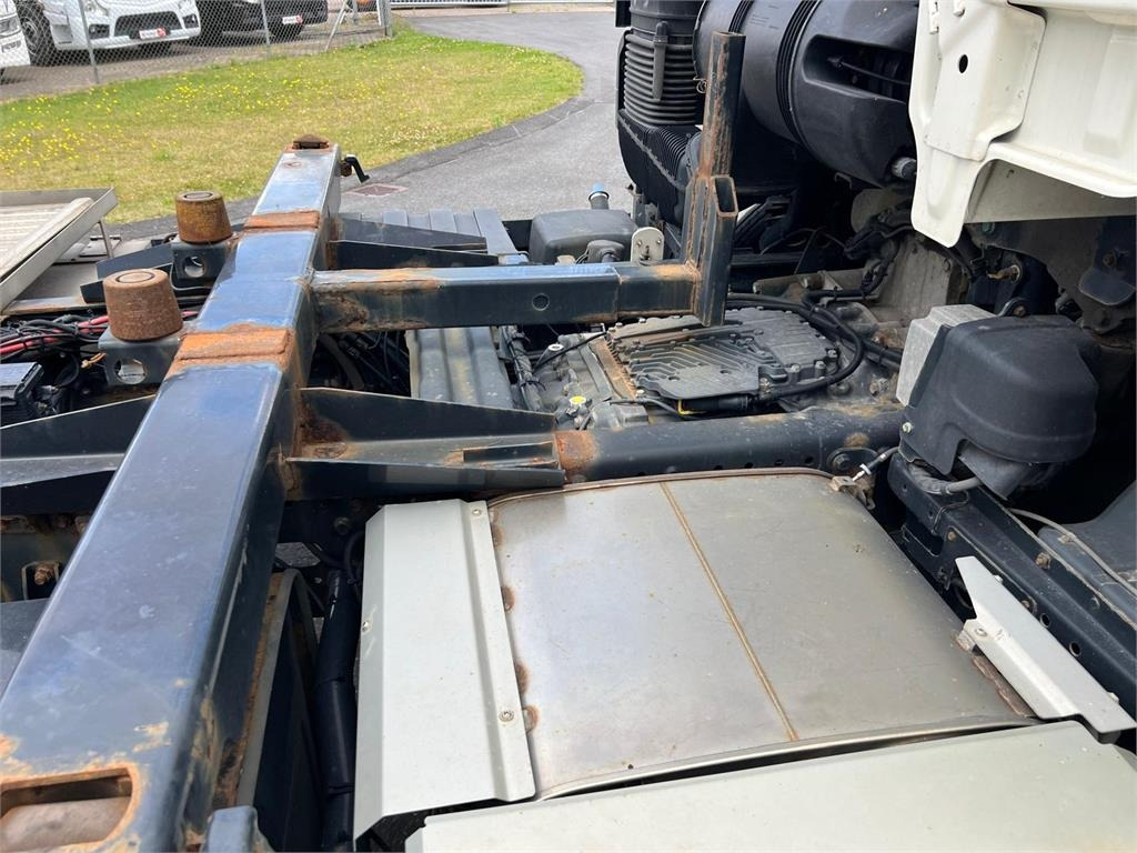 MAN TGS 26-500 6x2-4 LL - Konteynır taşıyıcı/ Yedek karoser kamyon: fotoğraf 4 MAN TGS 26-500 6x2-4 LL - Konteynır taşıyıcı/ Yedek karoser kamyon: fotoğraf 4