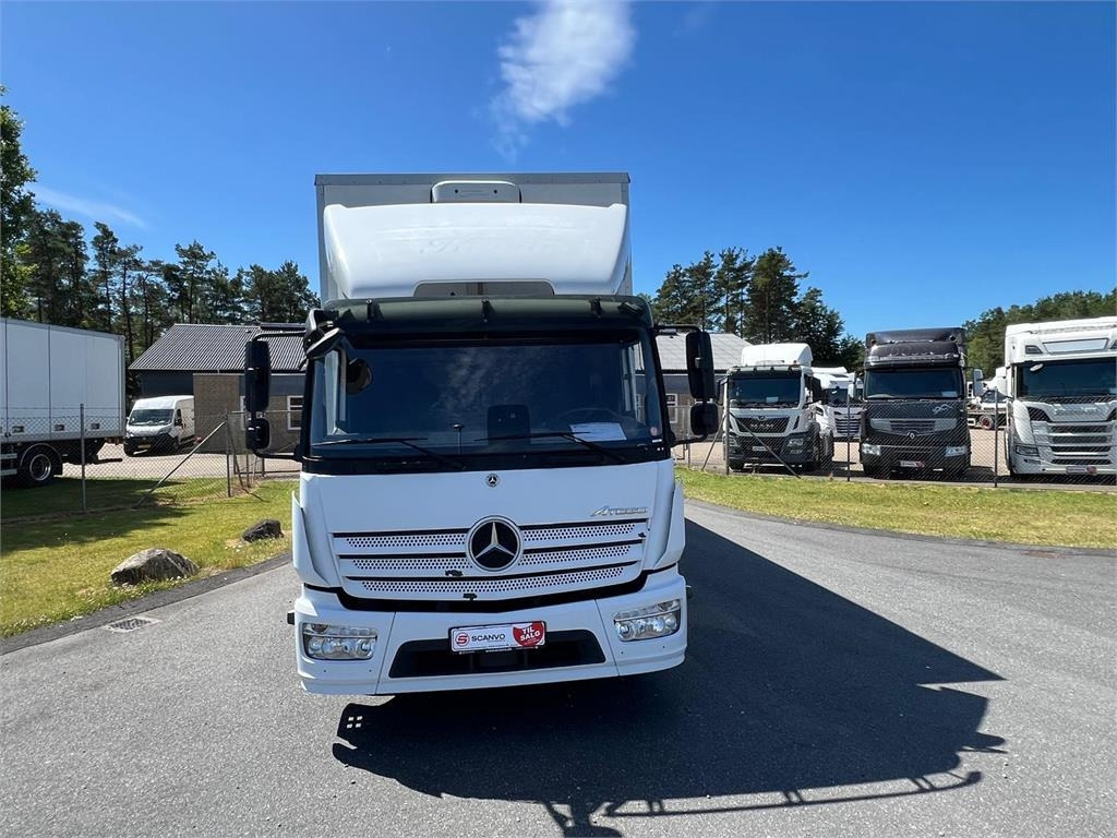 Mercedes-Benz Atego 1224 LnR - Kapalı kasa kamyon: fotoğraf 2 Mercedes-Benz Atego 1224 LnR - Kapalı kasa kamyon: fotoğraf 2