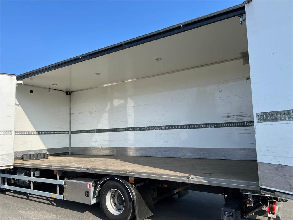 Volvo FL 16 ton 250HK - Kapalı kasa kamyon: fotoğraf 4 Volvo FL 16 ton 250HK - Kapalı kasa kamyon: fotoğraf 4