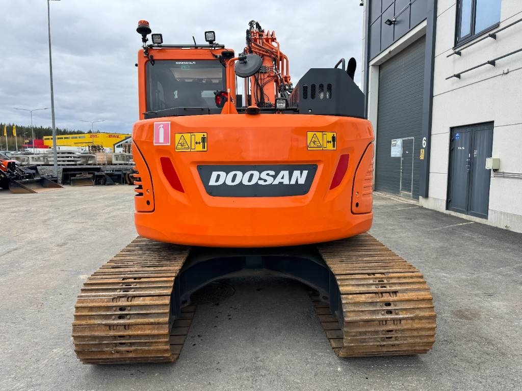 Doosan DX 140 LCR-5 Pyörittäjällä - Paletli ekskavatör: fotoğraf 4 Doosan DX 140 LCR-5 Pyörittäjällä - Paletli ekskavatör: fotoğraf 4
