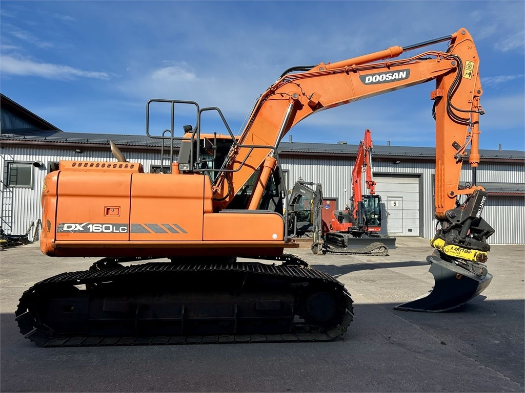Doosan DX160LC-3 KALLISTAJA+PYÖRITTÄJÄ - Paletli ekskavatör: fotoğraf 5 Doosan DX160LC-3 KALLISTAJA+PYÖRITTÄJÄ - Paletli ekskavatör: fotoğraf 5