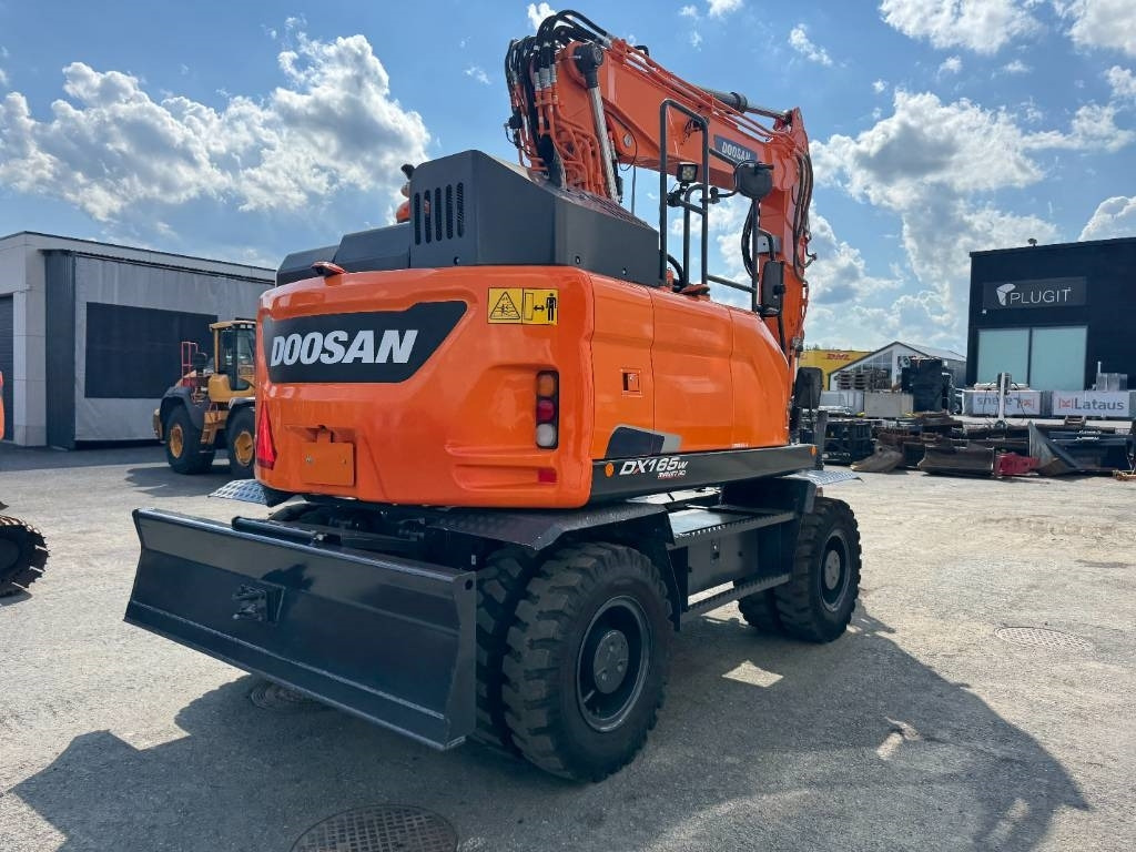Doosan DX165W-5 PYÖRITTÄJÄLLÄ - Tekerlekli ekskavatör: fotoğraf 5 Doosan DX165W-5 PYÖRITTÄJÄLLÄ - Tekerlekli ekskavatör: fotoğraf 5