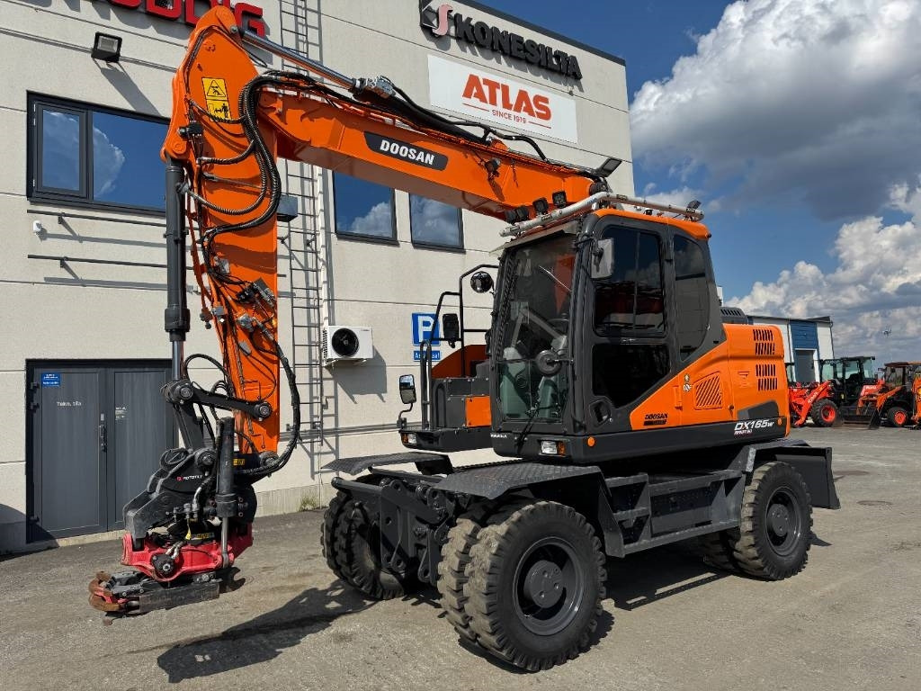 Doosan DX165W-5 PYÖRITTÄJÄLLÄ - Tekerlekli ekskavatör: fotoğraf 2 Doosan DX165W-5 PYÖRITTÄJÄLLÄ - Tekerlekli ekskavatör: fotoğraf 2