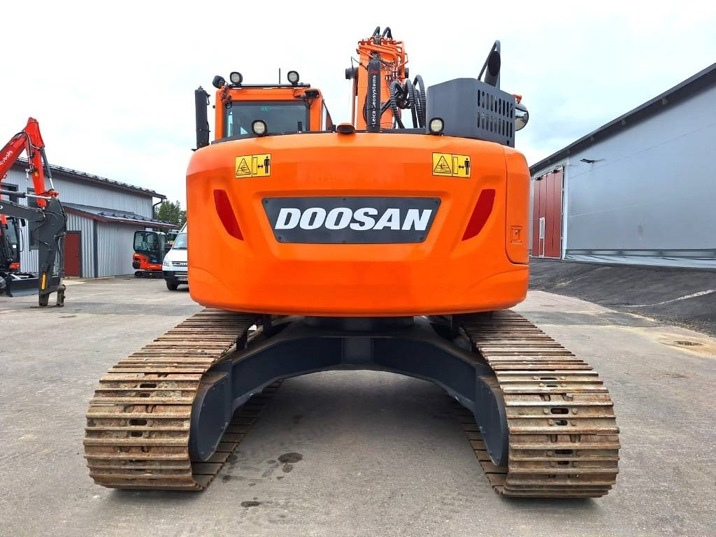 Doosan MYYTY! SOLD! DX235LCR-5 PYÖRITTÄJÄ - Paletli ekskavatör: fotoğraf 3 Doosan MYYTY! SOLD! DX235LCR-5 PYÖRITTÄJÄ - Paletli ekskavatör: fotoğraf 3