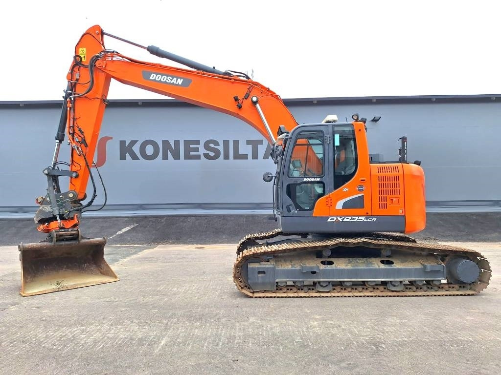 Doosan MYYTY! SOLD! DX235LCR-5 PYÖRITTÄJÄ - Paletli ekskavatör: fotoğraf 1 Doosan MYYTY! SOLD! DX235LCR-5 PYÖRITTÄJÄ - Paletli ekskavatör: fotoğraf 1