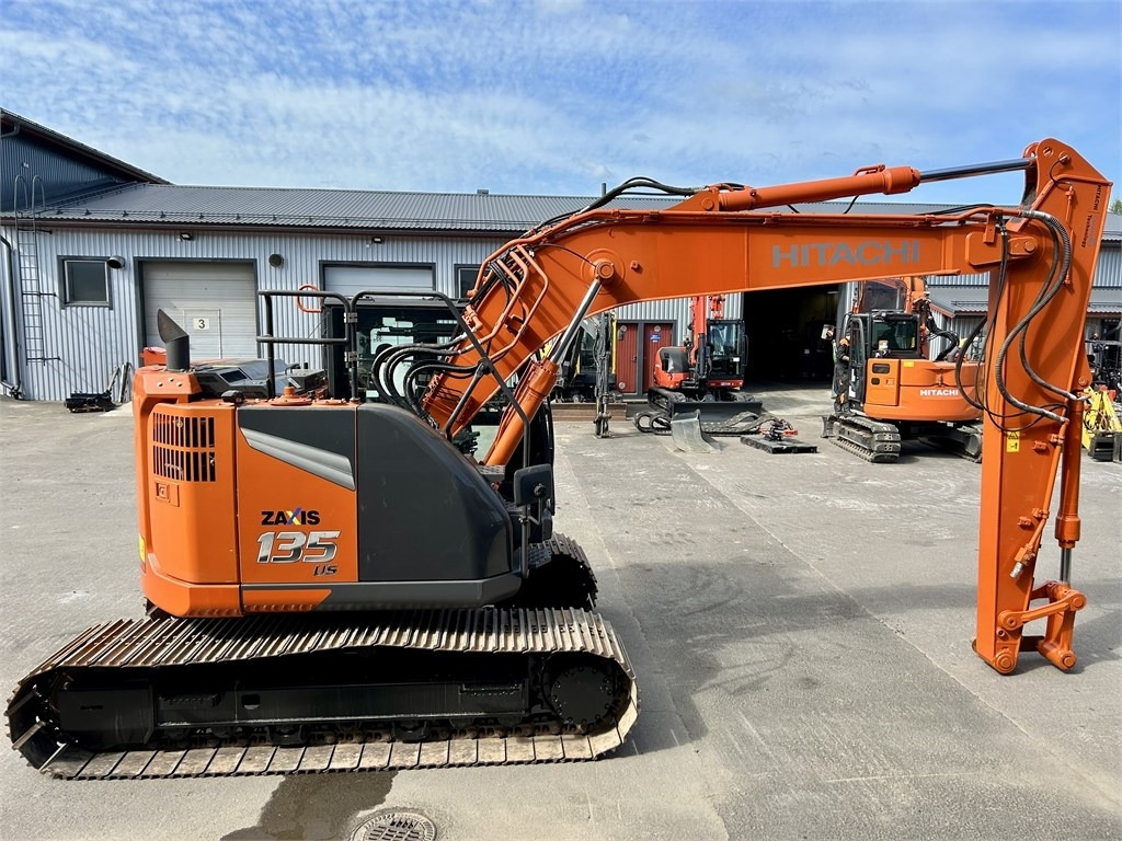 Hitachi ZX135US-7 - Paletli ekskavatör: fotoğraf 5 Hitachi ZX135US-7 - Paletli ekskavatör: fotoğraf 5
