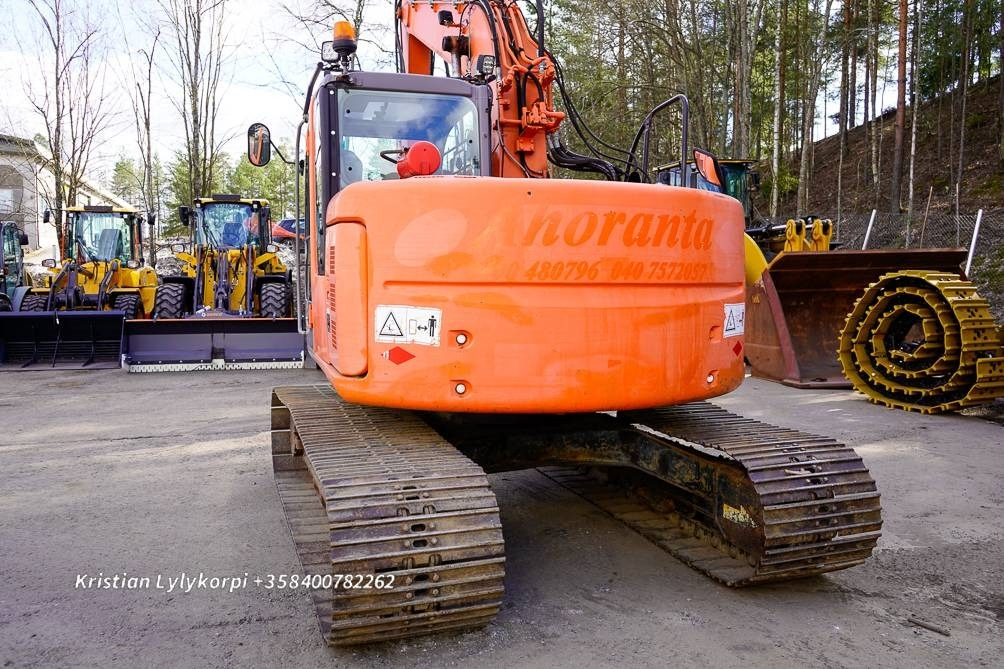 Hitachi ZX135US VÄHÄN AJETTU - Paletli ekskavatör: fotoğraf 3 Hitachi ZX135US VÄHÄN AJETTU - Paletli ekskavatör: fotoğraf 3
