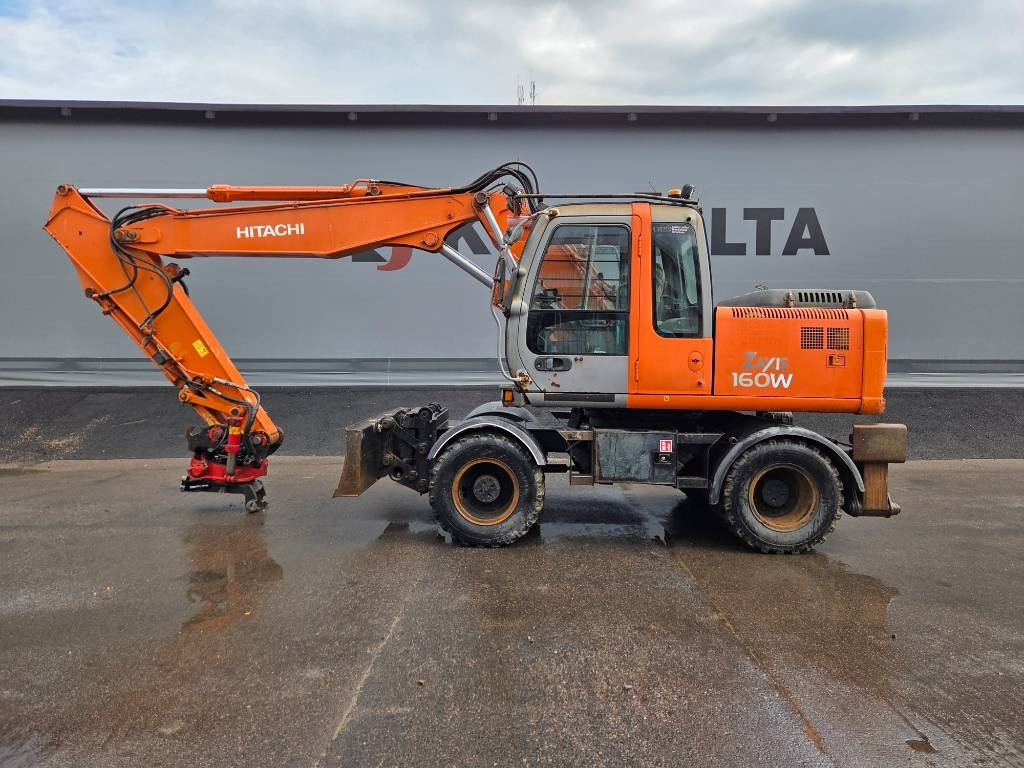 Hitachi ZX160 W PYÖRITTÄJÄLLÄ - Tekerlekli ekskavatör: fotoğraf 1 Hitachi ZX160 W PYÖRITTÄJÄLLÄ - Tekerlekli ekskavatör: fotoğraf 1