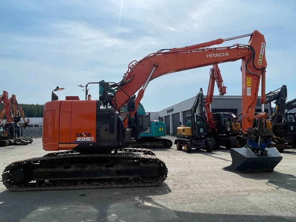 Hitachi ZX225USLC-6 PYÖRITTÄJÄLLÄ - Paletli ekskavatör: fotoğraf 5 Hitachi ZX225USLC-6 PYÖRITTÄJÄLLÄ - Paletli ekskavatör: fotoğraf 5