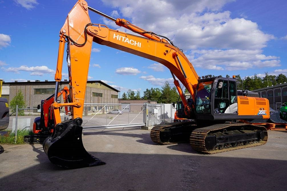Hitachi ZX350LC-6 UUSI ALAKERTA - Paletli ekskavatör: fotoğraf 2 Hitachi ZX350LC-6 UUSI ALAKERTA - Paletli ekskavatör: fotoğraf 2