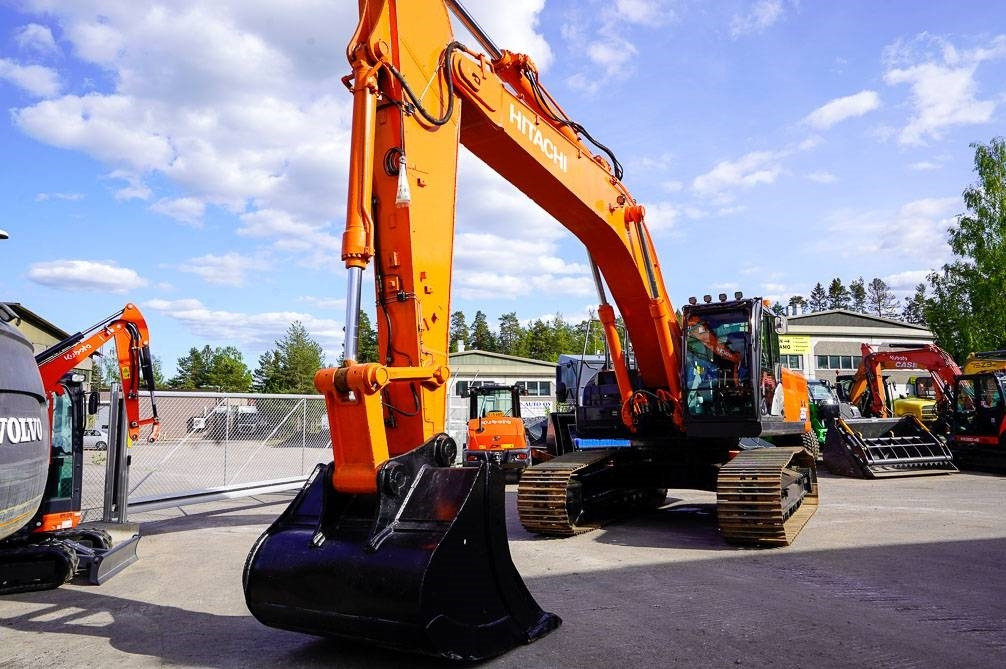 Hitachi ZX350LC-6 UUSI ALAKERTA - Paletli ekskavatör: fotoğraf 3 Hitachi ZX350LC-6 UUSI ALAKERTA - Paletli ekskavatör: fotoğraf 3