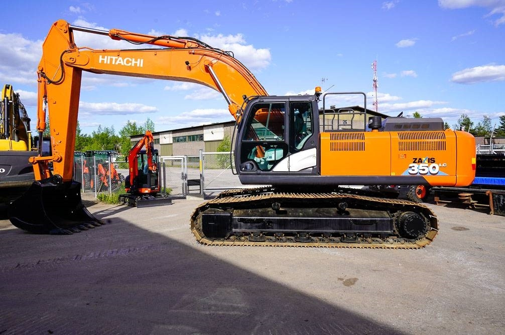 Hitachi ZX350LC-6 UUSI ALAKERTA - Paletli ekskavatör: fotoğraf 1 Hitachi ZX350LC-6 UUSI ALAKERTA - Paletli ekskavatör: fotoğraf 1