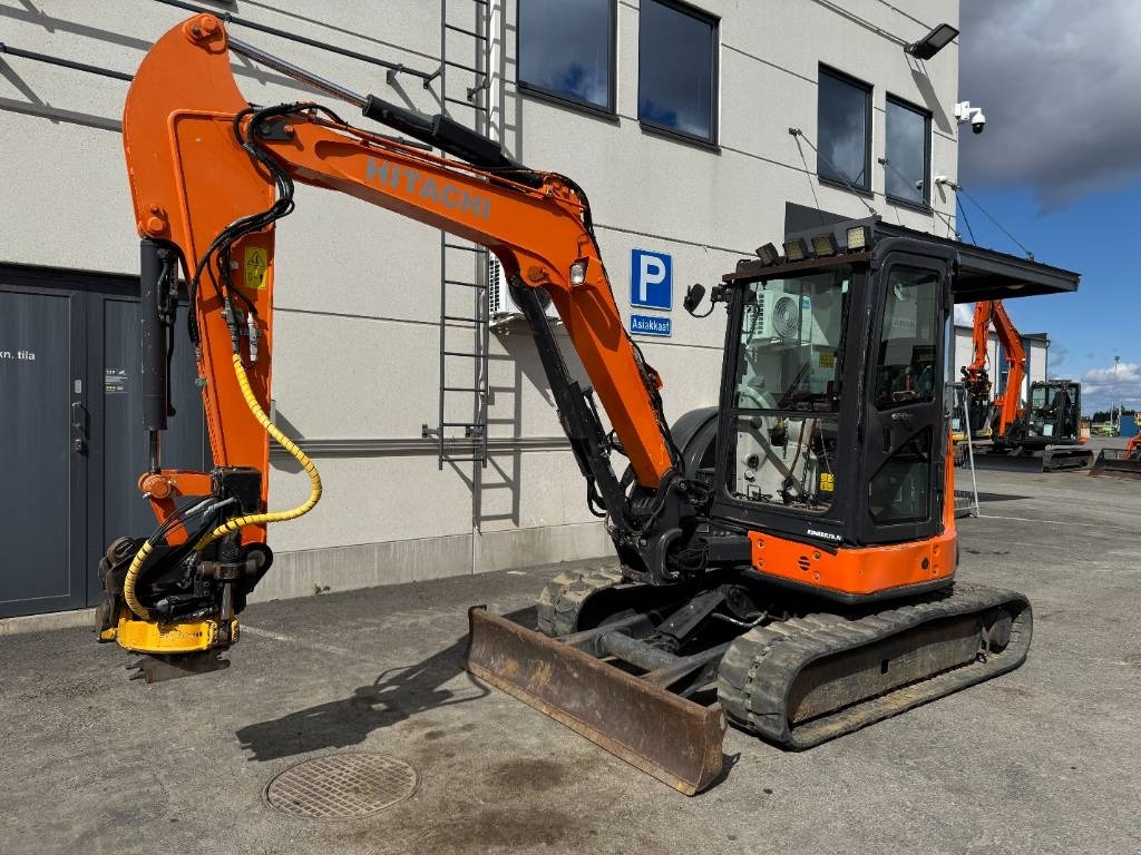 Hitachi ZX48U-5A PYÖRITTÄJÄLLÄ - Mini ekskavatör: fotoğraf 2 Hitachi ZX48U-5A PYÖRITTÄJÄLLÄ - Mini ekskavatör: fotoğraf 2