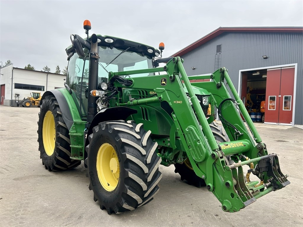 John Deere 6125 R AUTOPOWER ETUKUORMAAJALLA - Traktör: fotoğraf 4 John Deere 6125 R AUTOPOWER ETUKUORMAAJALLA - Traktör: fotoğraf 4