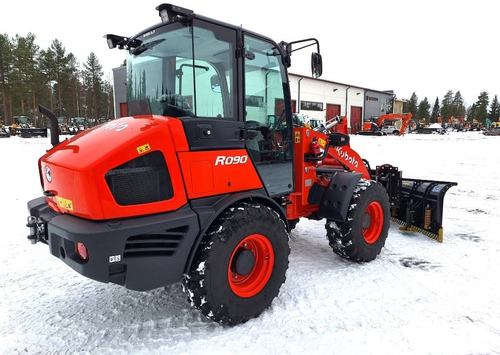 Kubota R090 TALVIPAKETILLA - Tekerlekli yükleyici: fotoğraf 5 Kubota R090 TALVIPAKETILLA - Tekerlekli yükleyici: fotoğraf 5