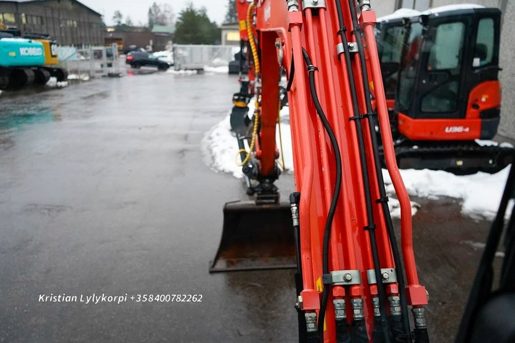 Mini ekskavatör Kubota U48-4 kallistajalla: fotoğraf 18