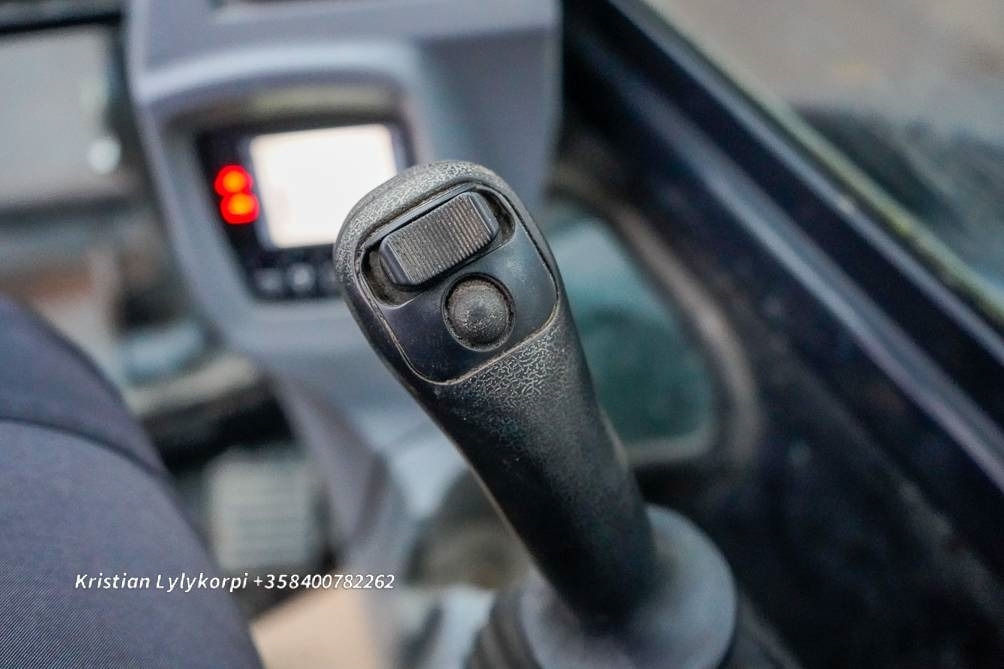Mini ekskavatör Kubota U48-4 kallistajalla: fotoğraf 19