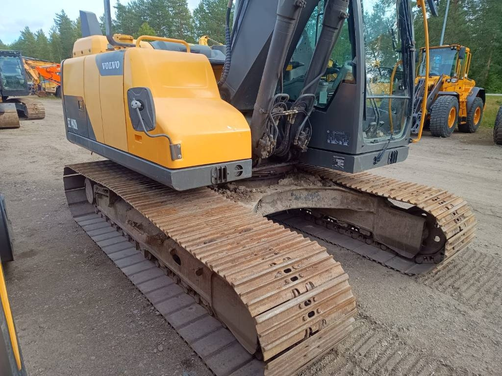 Volvo EC140DL PYÖRITTÄJÄLLÄ - Paletli ekskavatör: fotoğraf 5 Volvo EC140DL PYÖRITTÄJÄLLÄ - Paletli ekskavatör: fotoğraf 5