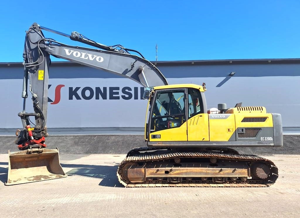 Volvo EC220DL PYÖRITTÄJÄLLÄ  - Paletli ekskavatör: fotoğraf 1 Volvo EC220DL PYÖRITTÄJÄLLÄ  - Paletli ekskavatör: fotoğraf 1