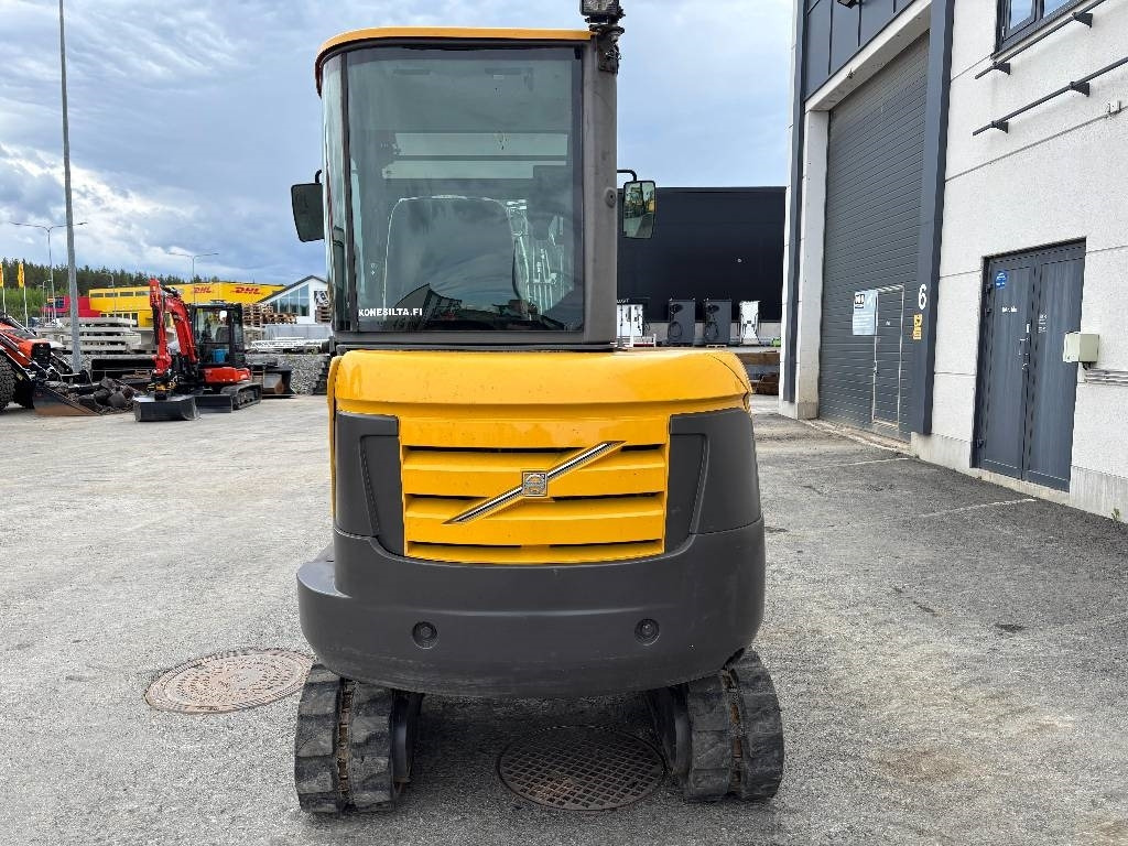 Volvo EC27C PYÖRITTÄJÄLLÄ - Mini ekskavatör: fotoğraf 3 Volvo EC27C PYÖRITTÄJÄLLÄ - Mini ekskavatör: fotoğraf 3