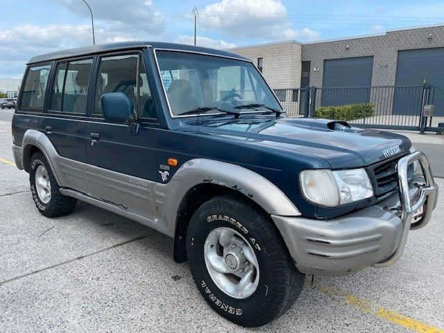 SUV Hyundai Galloper 2,5 TD Exceed (5-Gang). Klima. AWD.: fotoğraf 1