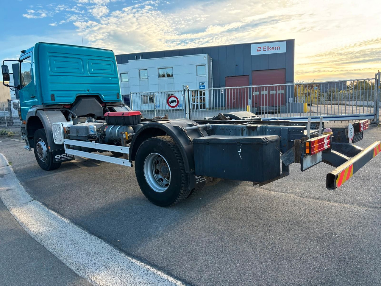 Mercedes-Benz Atego 1823. 6 Zylinder. - Şasi kamyon: fotoğraf 5 Mercedes-Benz Atego 1823. 6 Zylinder. - Şasi kamyon: fotoğraf 5