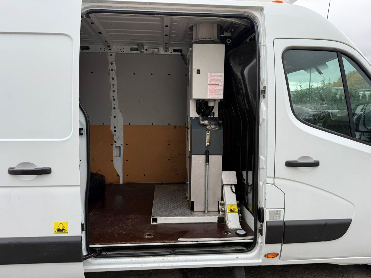 Renault Master. France Elévateur 12m. Klima. Kamera. - Araç üzerine platform: fotoğraf 5 Renault Master. France Elévateur 12m. Klima. Kamera. - Araç üzerine platform: fotoğraf 5