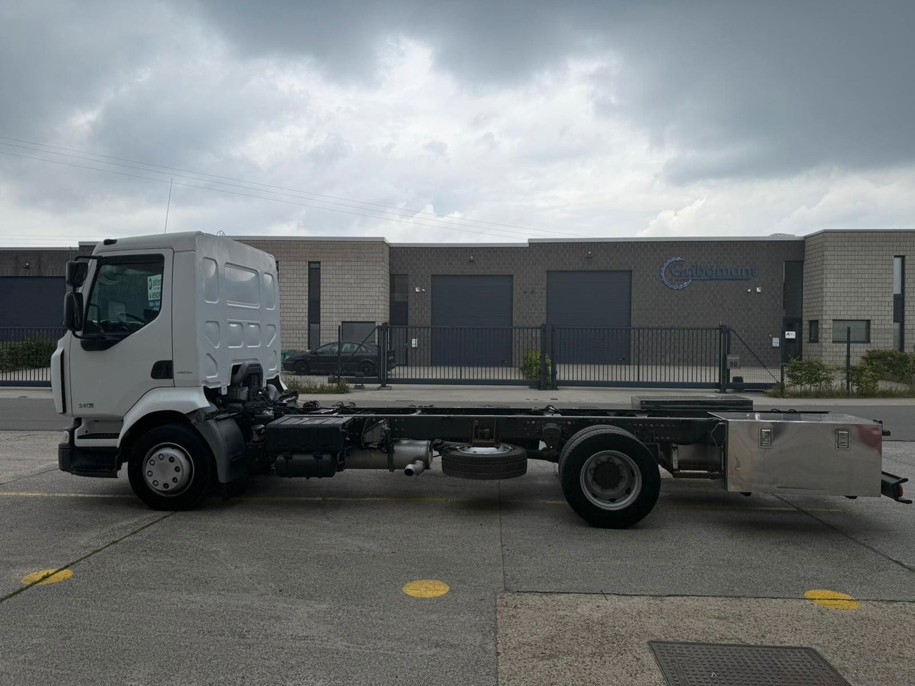 Renault Midlum 240dXi. Klima. 225.000km. - Şasi kamyon: fotoğraf 4 Renault Midlum 240dXi. Klima. 225.000km. - Şasi kamyon: fotoğraf 4