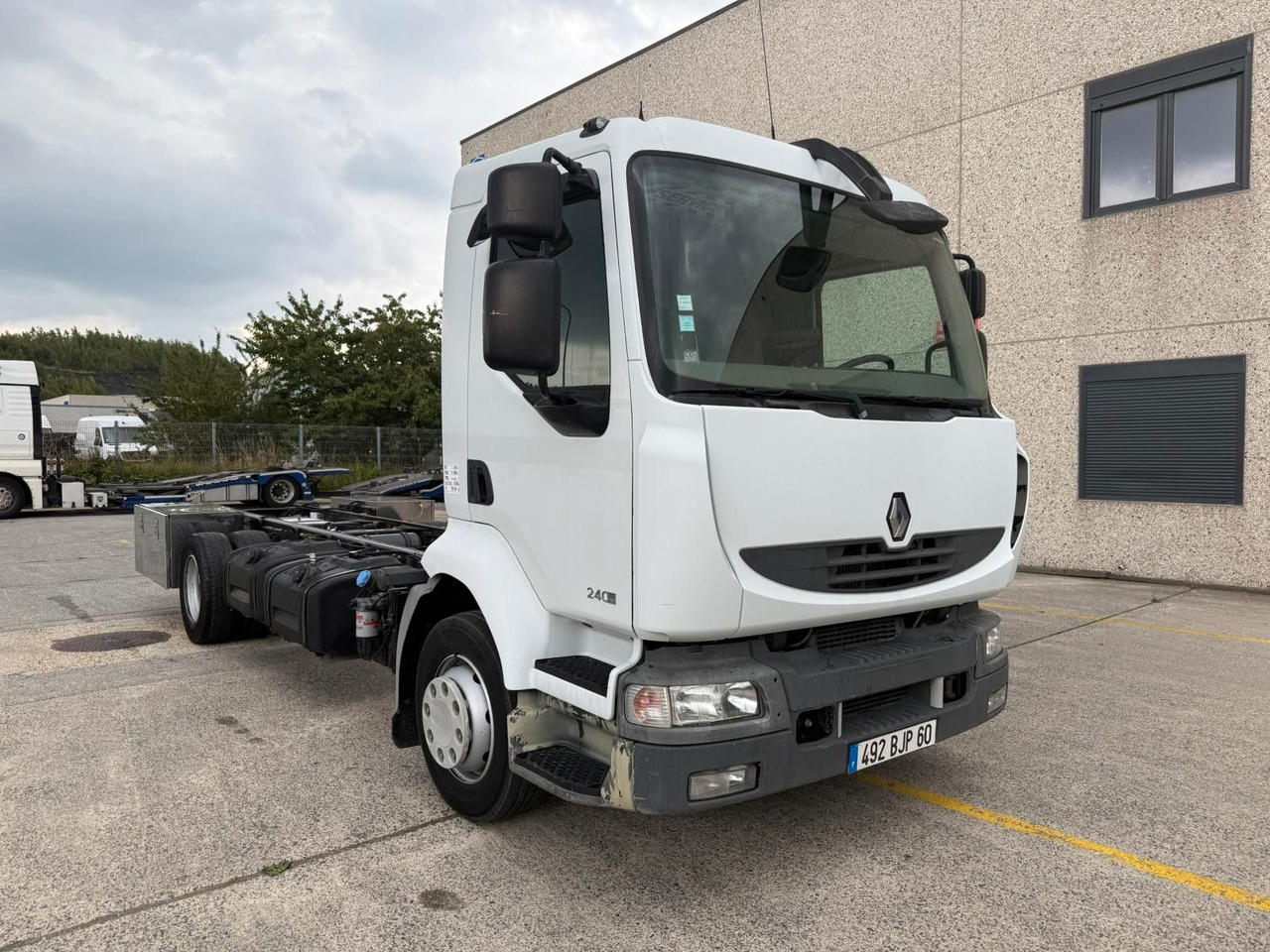Renault Midlum 240dXi. Klima. 225.000km. - Şasi kamyon: fotoğraf 2 Renault Midlum 240dXi. Klima. 225.000km. - Şasi kamyon: fotoğraf 2
