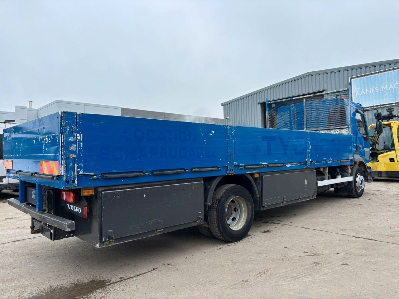 Volvo FL7-240. Pritsche 6.80m. EU5. - Sal/ Açık kasa kamyon: fotoğraf 4 Volvo FL7-240. Pritsche 6.80m. EU5. - Sal/ Açık kasa kamyon: fotoğraf 4