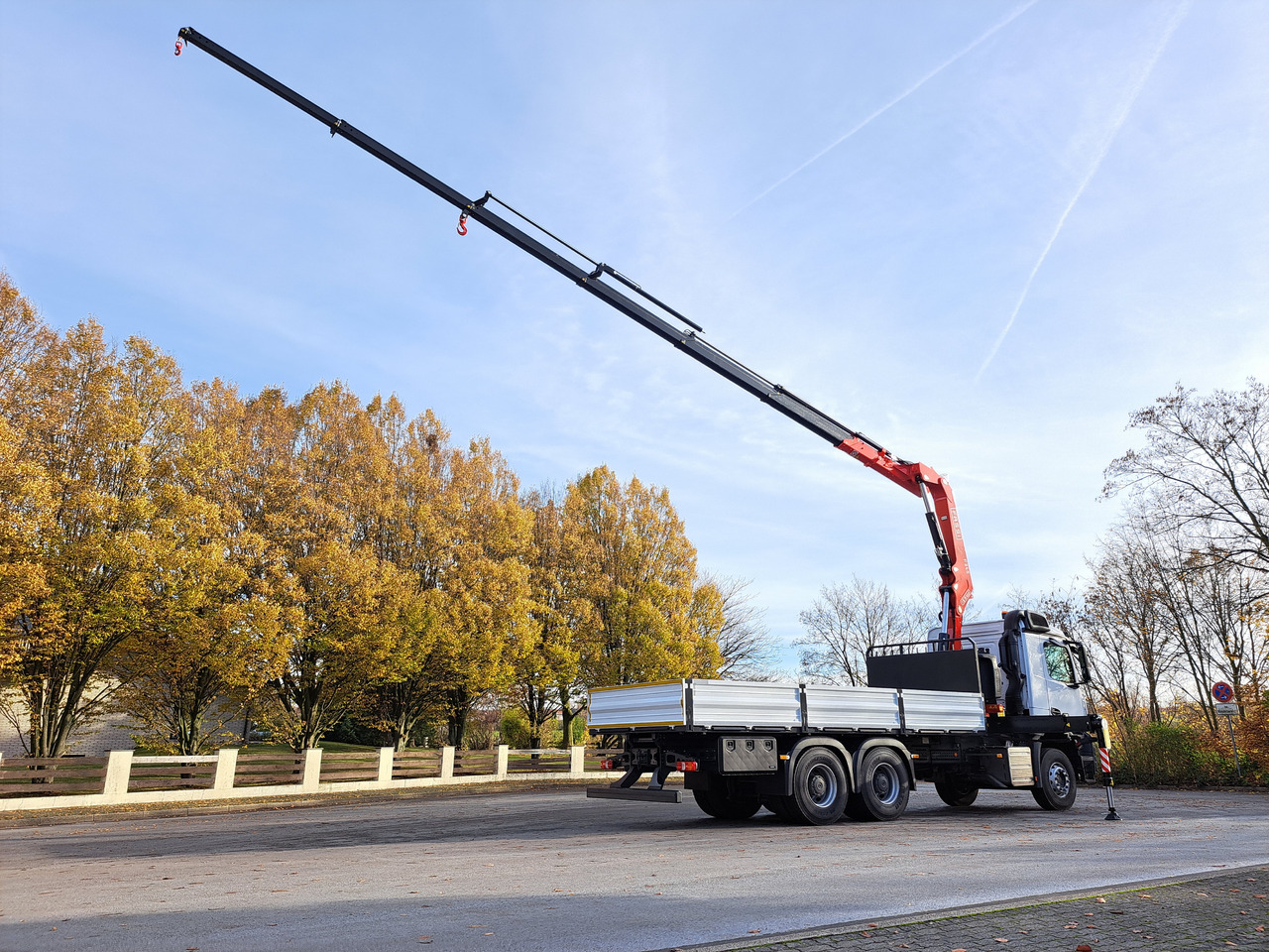 MERCEDES-BENZ AROCS 3340 CRANE FASSI F245 FLATBED TWISTLOCK EURO 3 - Sal/ Açık kasa kamyon, Vinçli kamyon: fotoğraf 3 MERCEDES-BENZ AROCS 3340 CRANE FASSI F245 FLATBED TWISTLOCK EURO 3 - Sal/ Açık kasa kamyon, Vinçli kamyon: fotoğraf 3