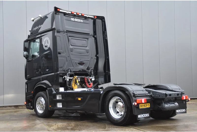 Mercedes-Benz Actros 1945 4x2 - EURO 6 - 842 TKM - PARK. AIRCO - CAMERA - 2 x FUEL TANKS - ALCOA'S - XENON - TOP CONDITION - - Çekici: fotoğraf 3 Mercedes-Benz Actros 1945 4x2 - EURO 6 - 842 TKM - PARK. AIRCO - CAMERA - 2 x FUEL TANKS - ALCOA'S - XENON - TOP CONDITION - - Çekici: fotoğraf 3