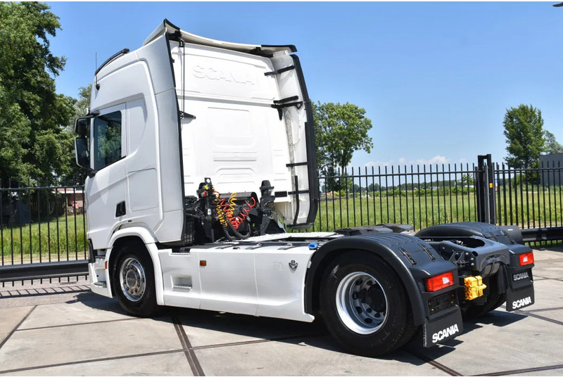 Scania R520 V8 NGS 4x2 - RETARDER - 504 TKM - PARK. AIRCO - ACC - NAVI - 2 x FUEL TANKS - LED LIGHTS - - Çekici: fotoğraf 3 Scania R520 V8 NGS 4x2 - RETARDER - 504 TKM - PARK. AIRCO - ACC - NAVI - 2 x FUEL TANKS - LED LIGHTS - - Çekici: fotoğraf 3