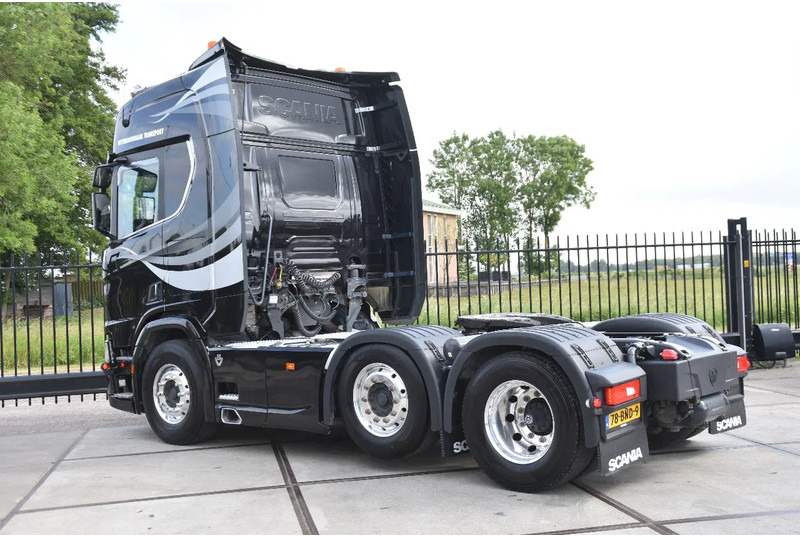 Scania R520 V8 NGS 6x2/4 - 701 TKM - NAVI - LEATHER SEATS - ALCOA'S - LED LIGHTS - TOP CONDITION - - Çekici: fotoğraf 3 Scania R520 V8 NGS 6x2/4 - 701 TKM - NAVI - LEATHER SEATS - ALCOA'S - LED LIGHTS - TOP CONDITION - - Çekici: fotoğraf 3