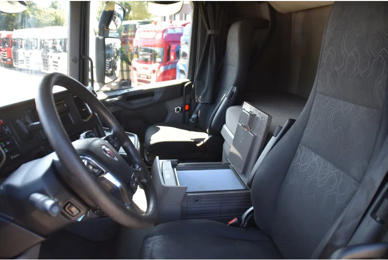 Scania S450 NGS 4x2NB - FULL AIR - RETARDER - ACC - AIRCO - 2 x FUEL TANKS - TOP CONDITION - - Çekici: fotoğraf 5 Scania S450 NGS 4x2NB - FULL AIR - RETARDER - ACC - AIRCO - 2 x FUEL TANKS - TOP CONDITION - - Çekici: fotoğraf 5