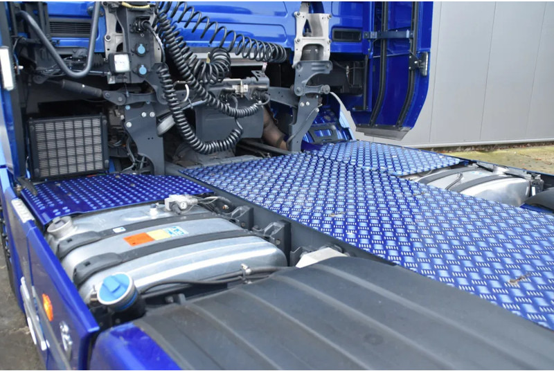 Çekici Scania S520 V8 NGS 4x2NB - RETARDER - 691 TKM - FULL AIR - PARK. AIRCO - 2 x FUEL TANKS - LED - PAINTED WHEELS - LIKE NEW !: fotoğraf 9