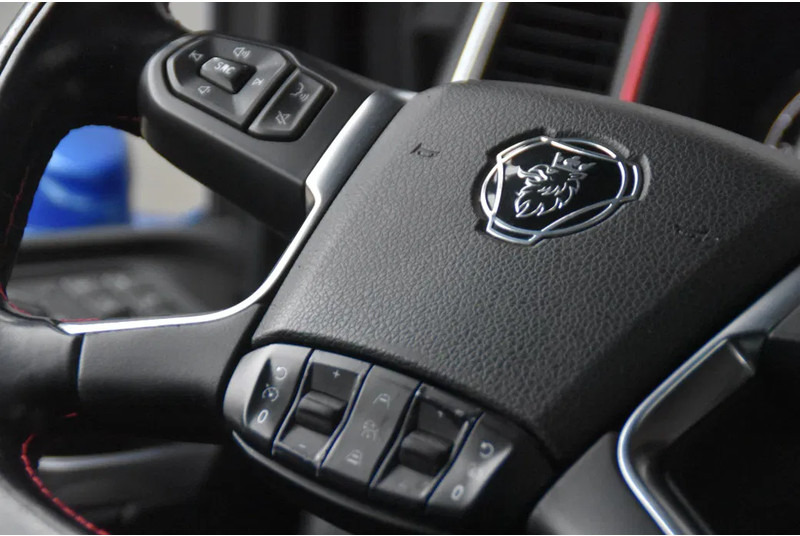 Çekici Scania S520 V8 NGS 4x2NB - RETARDER - 691 TKM - FULL AIR - PARK. AIRCO - 2 x FUEL TANKS - LED - PAINTED WHEELS - LIKE NEW !: fotoğraf 10