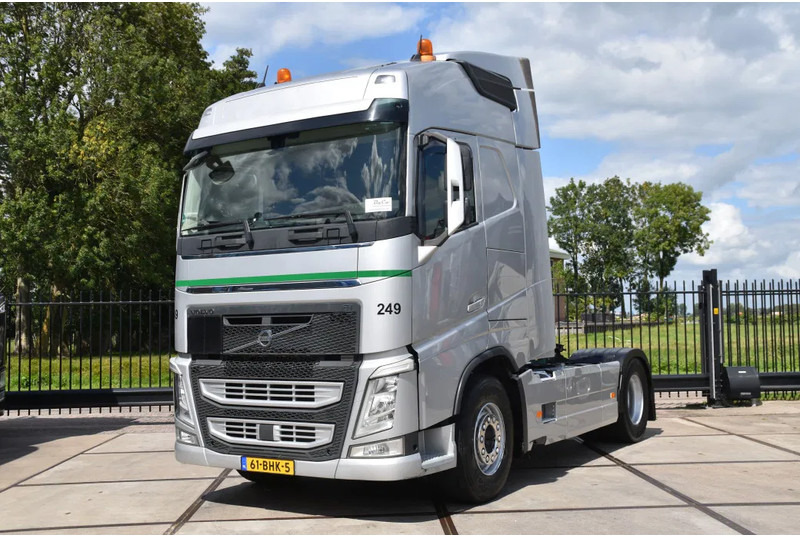 Volvo FH 420 Globe 4x2 - ADR FL - 628 TKM - PTO - AIRCO - DIFF. LOCK - TOP CONDITION - - Çekici: fotoğraf 2 Volvo FH 420 Globe 4x2 - ADR FL - 628 TKM - PTO - AIRCO - DIFF. LOCK - TOP CONDITION - - Çekici: fotoğraf 2