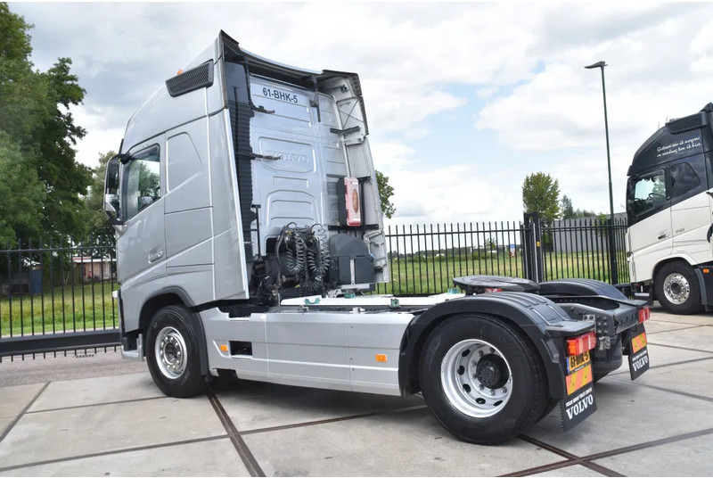 Volvo FH 420 Globe 4x2 - ADR FL - 628 TKM - PTO - AIRCO - DIFF. LOCK - TOP CONDITION - - Çekici: fotoğraf 3 Volvo FH 420 Globe 4x2 - ADR FL - 628 TKM - PTO - AIRCO - DIFF. LOCK - TOP CONDITION - - Çekici: fotoğraf 3