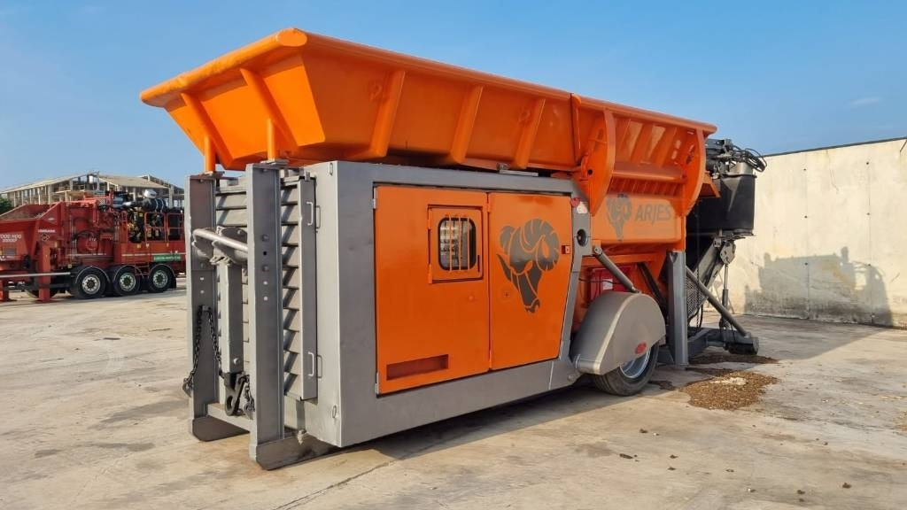 Arjes VZ 750 D - Ağaç parçalama makinesi: fotoğraf 3 Arjes VZ 750 D - Ağaç parçalama makinesi: fotoğraf 3