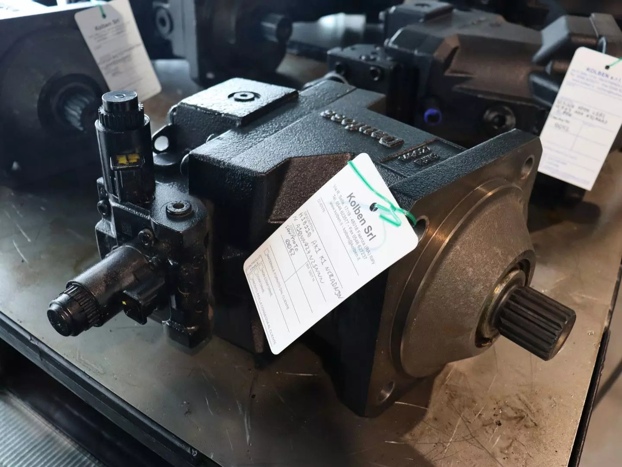 DANFOSS / SAUER H1B110-AK1-K1-NCRADNJNNA10NN027N25NNN - Hidrolik motor - Malzeme taşıma ekipmanı: fotoğraf 1 DANFOSS / SAUER H1B110-AK1-K1-NCRADNJNNA10NN027N25NNN - Hidrolik motor - Malzeme taşıma ekipmanı: fotoğraf 1