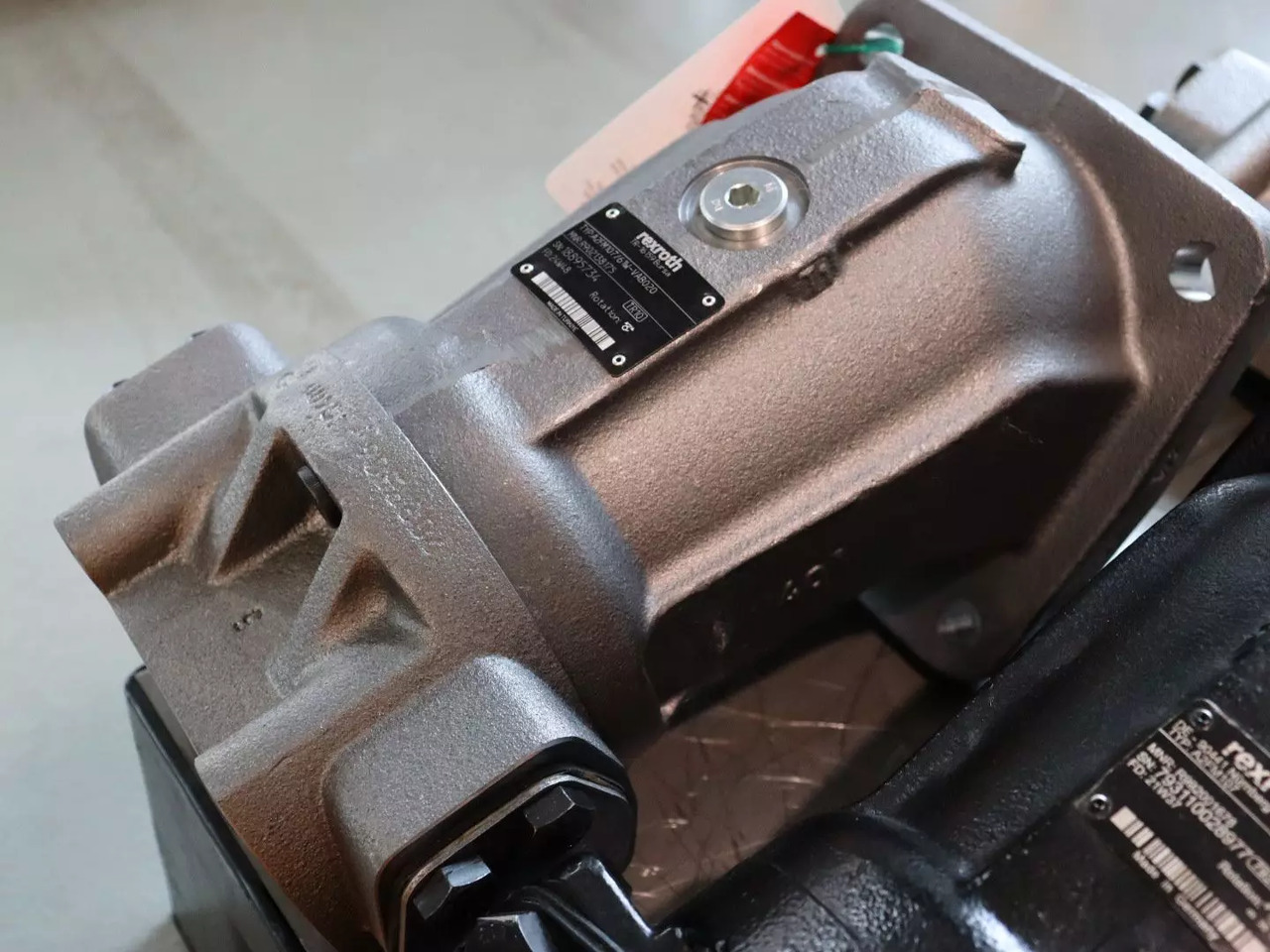 REXROTH A2FM107/61W-VAB020 - Hidrolik motor - İş makinaları: fotoğraf 1 REXROTH A2FM107/61W-VAB020 - Hidrolik motor - İş makinaları: fotoğraf 1