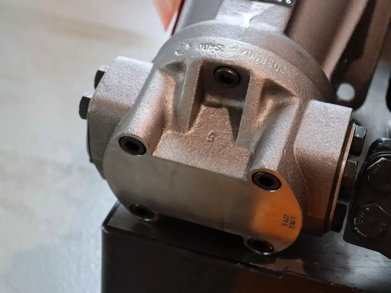 REXROTH A2FM107/61W-VAB020 - Hidrolik motor - İş makinaları: fotoğraf 3 REXROTH A2FM107/61W-VAB020 - Hidrolik motor - İş makinaları: fotoğraf 3