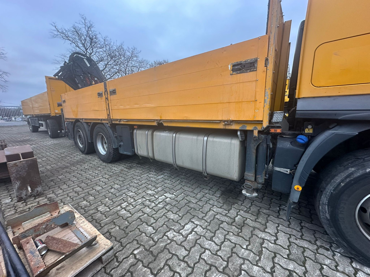 IVECO STRALIS 420 truck open box with TEREX loading crane 290.2E-A3 - Kancalı yükleyici kamyon, Vinçli kamyon: fotoğraf 4 IVECO STRALIS 420 truck open box with TEREX loading crane 290.2E-A3 - Kancalı yükleyici kamyon, Vinçli kamyon: fotoğraf 4